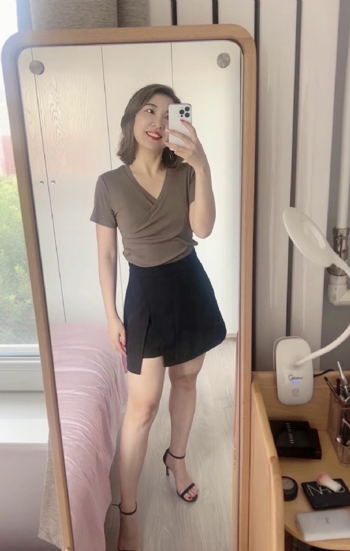 丽波的第二张照片--孝感相亲服务中心