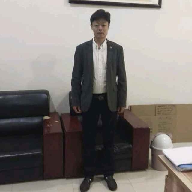 蓝天白云的第一张照片--孝感相亲服务中心