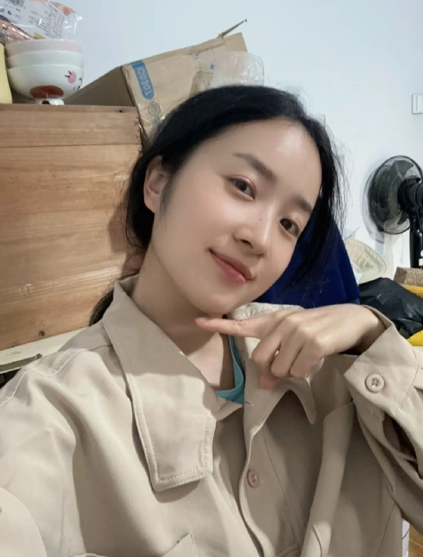 多喝热水的第二张照片--孝感相亲服务中心