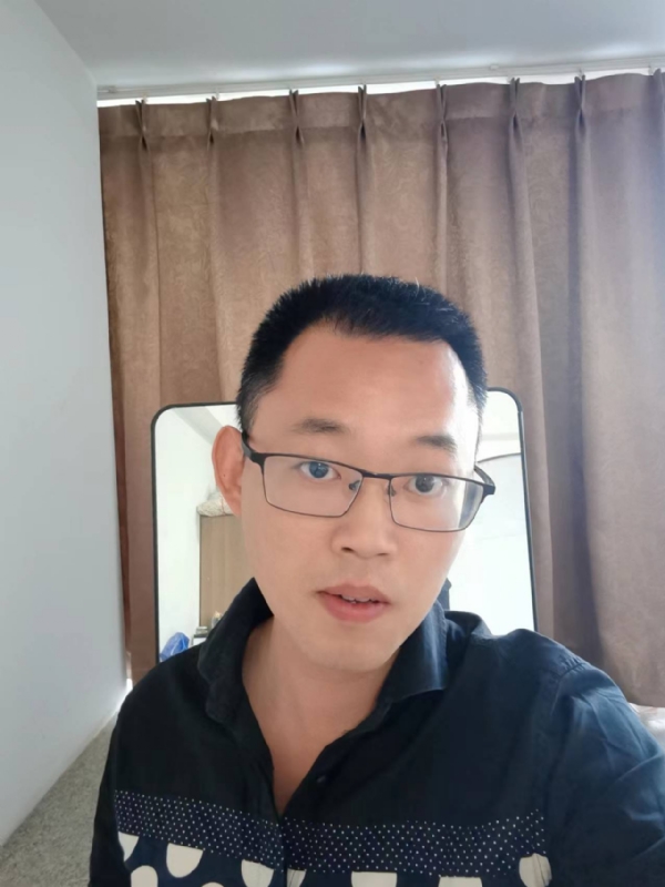 lips11的第一张照片--孝感相亲服务中心