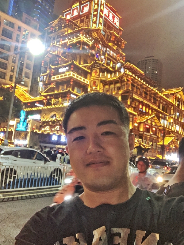 钢铁侠的第一张照片--孝感相亲服务中心