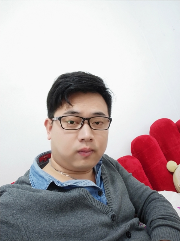 何必在亿的第一张照片--孝感相亲服务中心