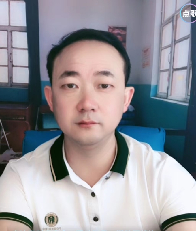 成秀才的第二张照片--孝感相亲服务中心