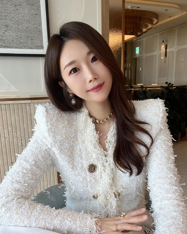 惠然的第一张照片--孝感相亲服务中心