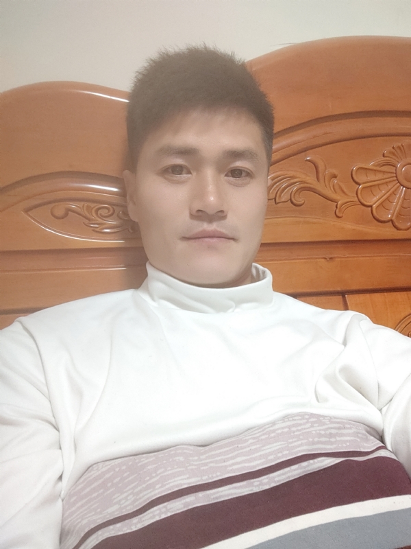 网球罗的第四张照片--孝感相亲服务中心