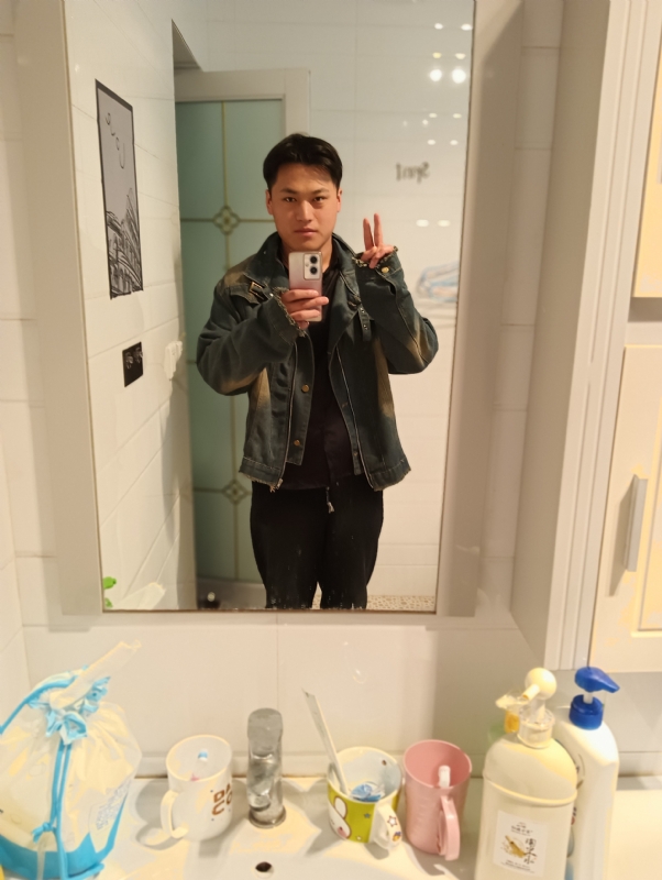 自律的MAN的第一张照片--孝感相亲服务中心
