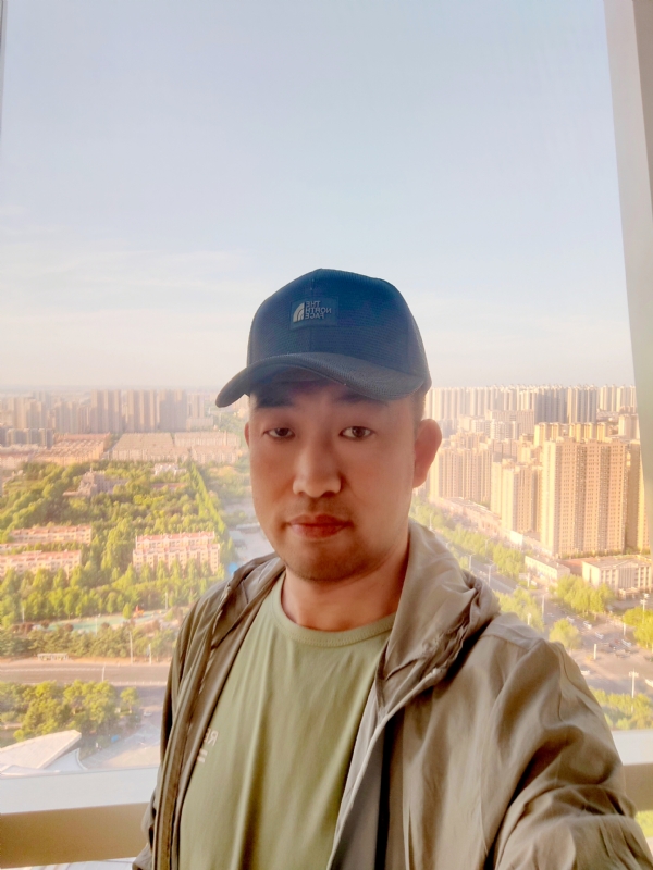 勇攀高峰的第一张照片--孝感相亲服务中心