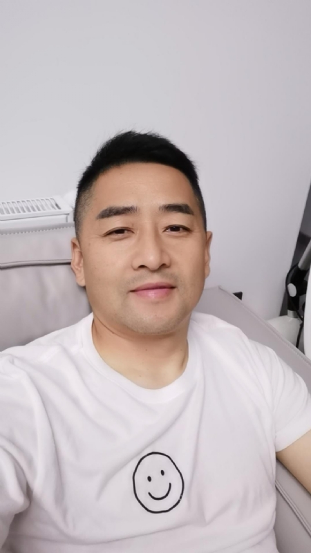 向阳而生的第一张照片--孝感相亲服务中心