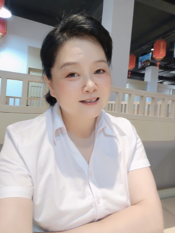 丁姐爱生活的第一张照片--孝感相亲服务中心