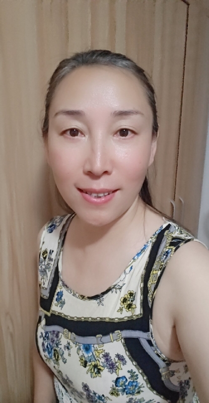 晓琴的第一张照片--孝感相亲服务中心