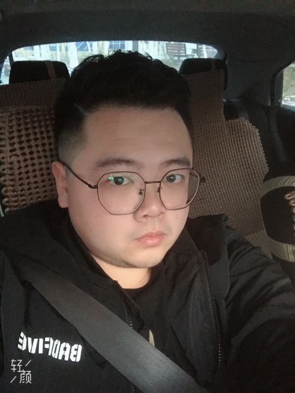 欢笑的第一张照片--孝感相亲服务中心