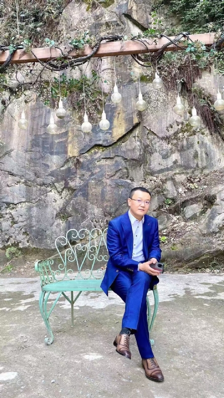 dikson的第一张照片--孝感相亲服务中心