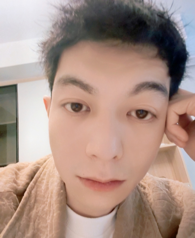 慕白的第一张照片--孝感相亲服务中心