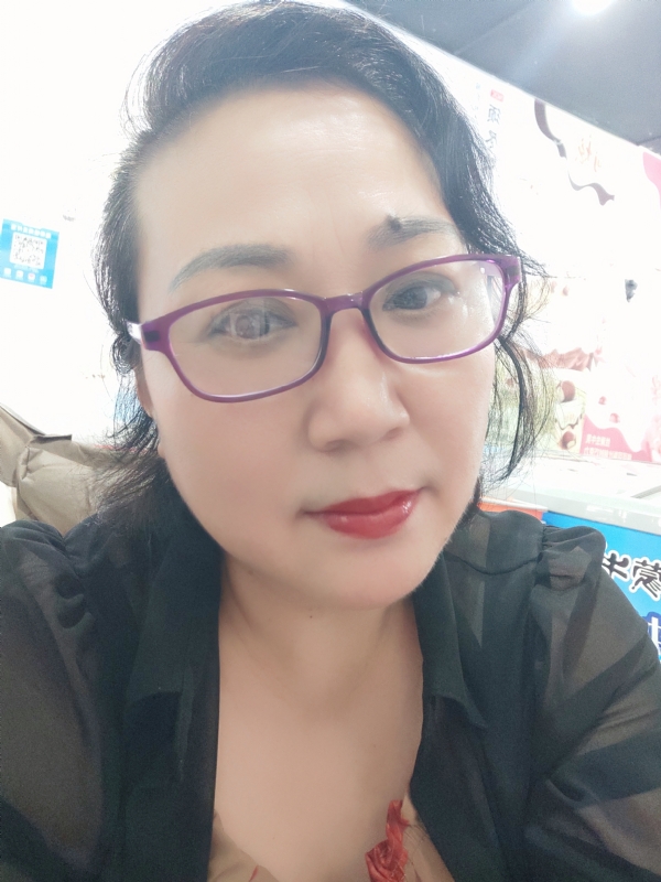 娜财娜福的第一张照片--孝感相亲服务中心