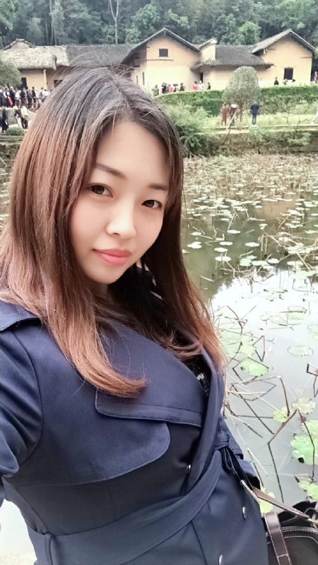 百合的第一张照片--孝感相亲服务中心