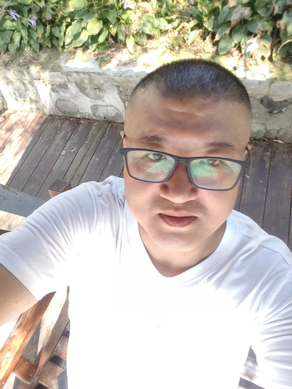 羊十八的第一张照片--孝感相亲服务中心
