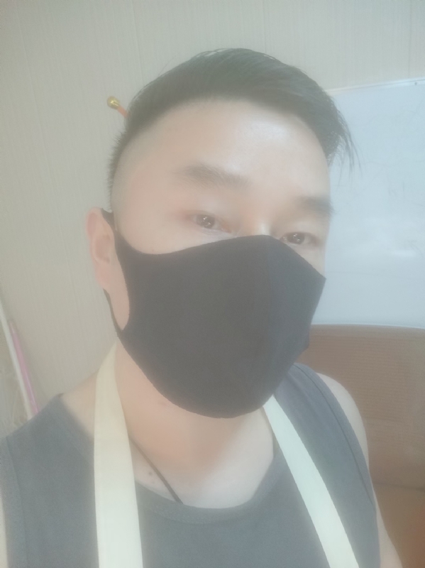 Poluk秦的第二张照片--孝感相亲服务中心
