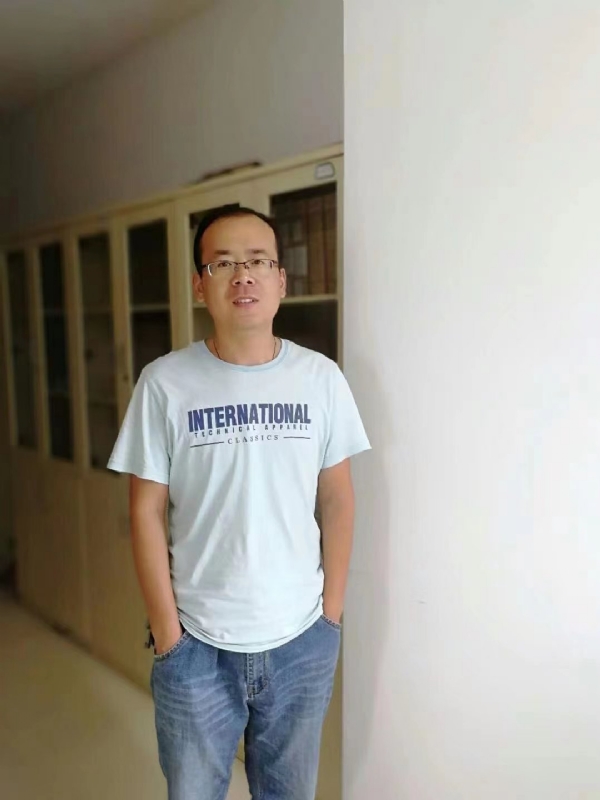 黄土麦田的第三张照片--孝感相亲服务中心