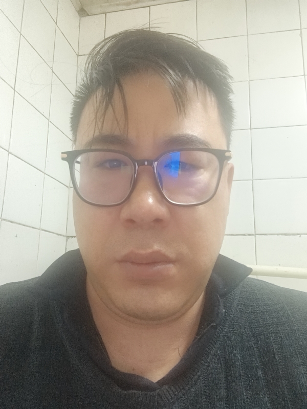 迷失自我的第一张照片--孝感相亲服务中心
