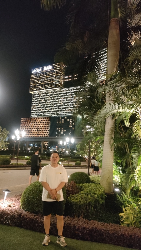 熟悉的身影的第一张照片--孝感相亲服务中心
