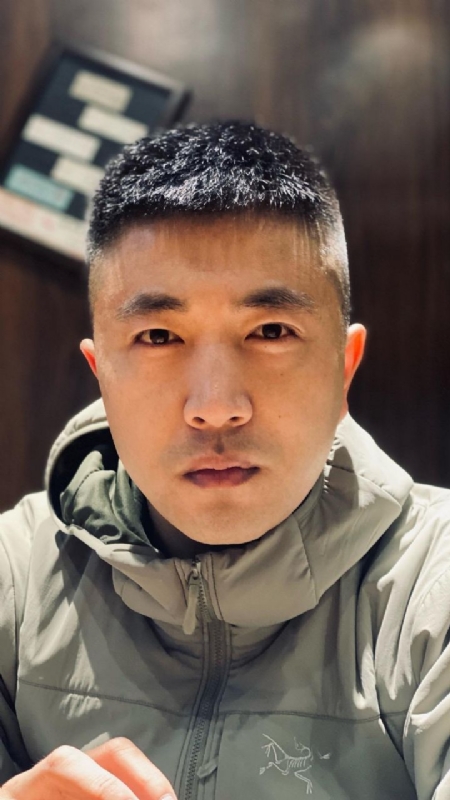 山中何缘的第一张照片--孝感相亲服务中心