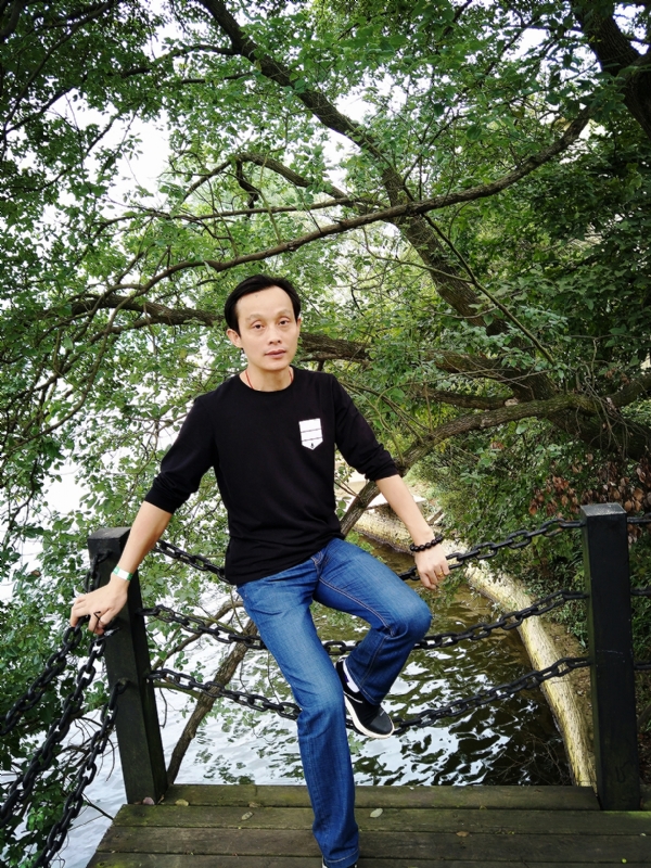 易进的第一张照片--孝感相亲服务中心