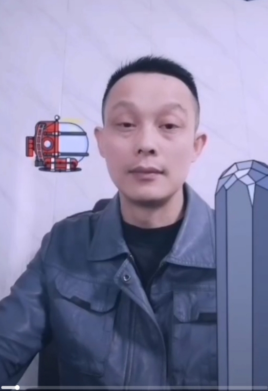 易进的第三张照片--孝感相亲服务中心
