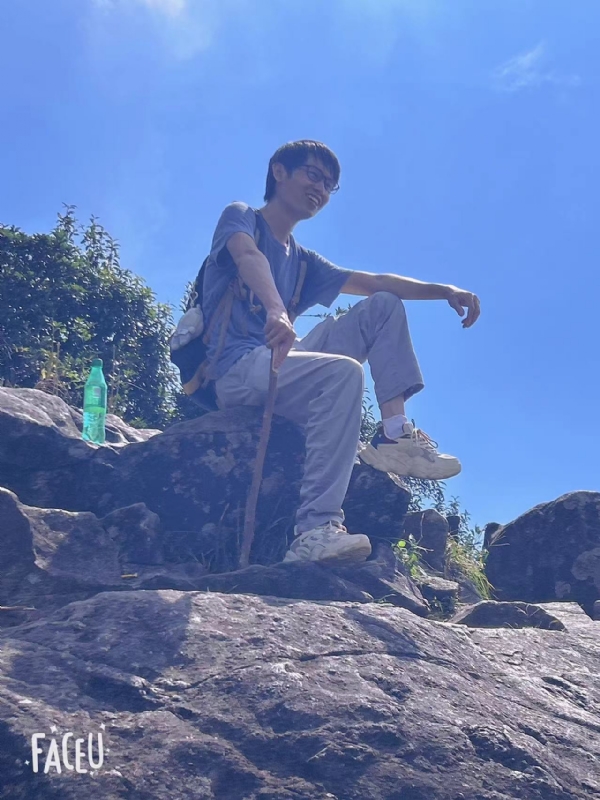 落叶之秋的第一张照片--孝感相亲服务中心