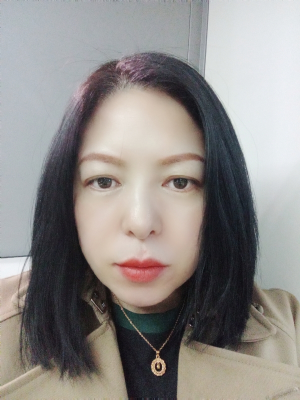 尘颜的第一张照片--孝感相亲服务中心