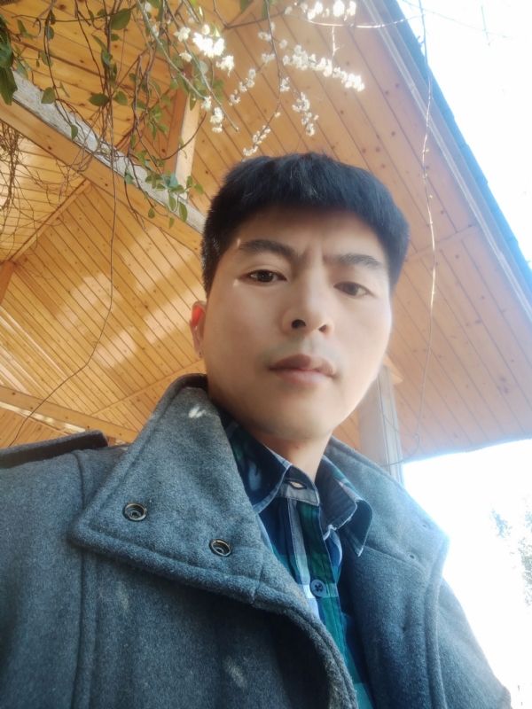阿明的第一张照片--孝感相亲服务中心