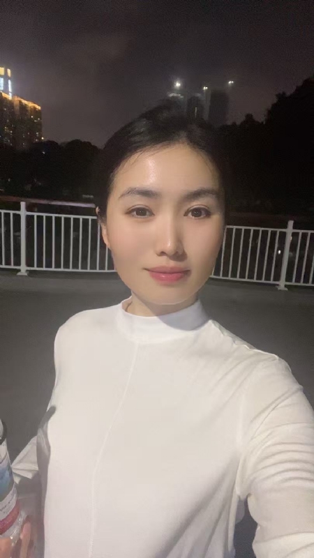 pan的第三张照片--孝感相亲服务中心
