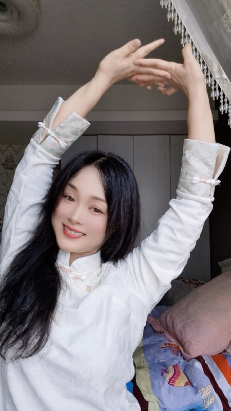 伊伊的第三张照片--孝感相亲服务中心