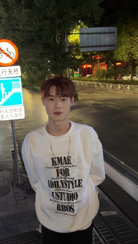 与宇的第二张照片--孝感相亲服务中心