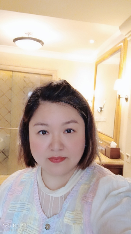 衎静玲瓏的第二张照片--孝感相亲服务中心