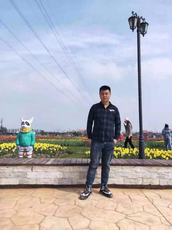 海阔天空的第一张照片--孝感相亲服务中心