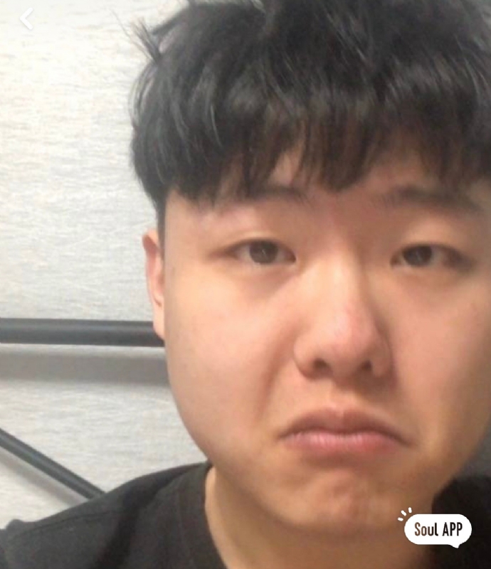 方方正正的第一张照片--孝感相亲服务中心