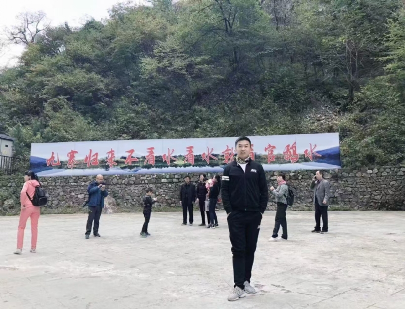 牵手的第一张照片--孝感相亲服务中心