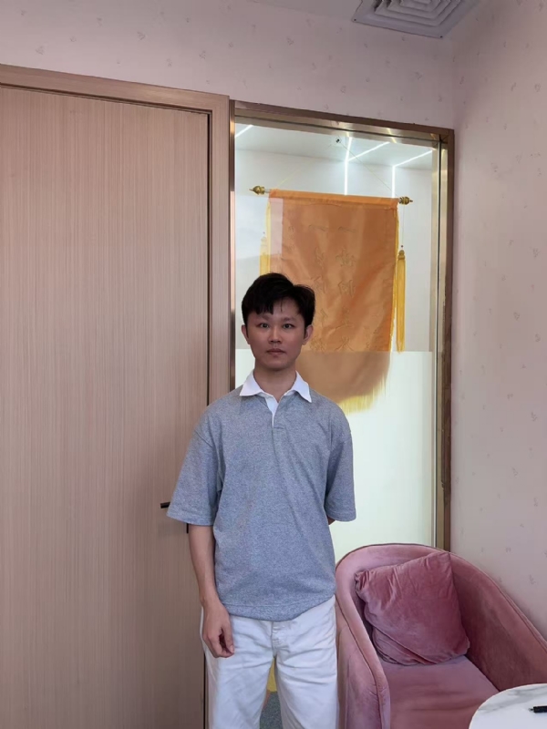 小叶子的第一张照片--孝感相亲服务中心