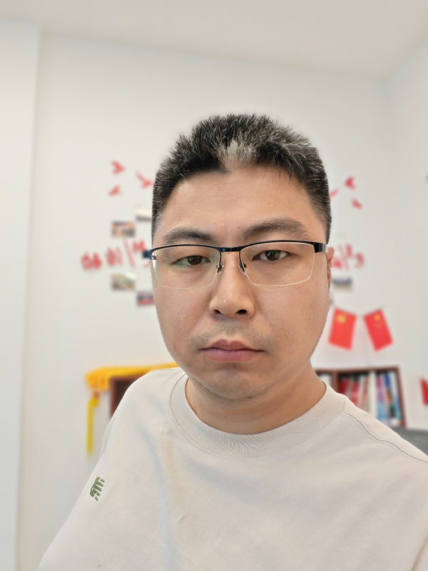 苦海寻舟的第一张照片--孝感相亲服务中心