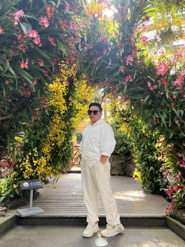 少一点的第一张照片--孝感相亲服务中心