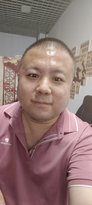 漫步星辰的第一张照片--孝感相亲服务中心