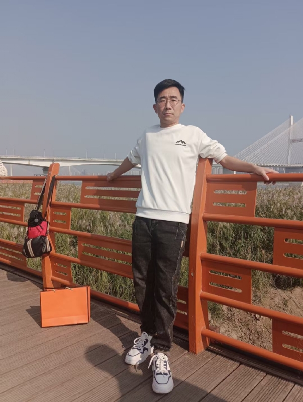 黑白的第一张照片--孝感相亲服务中心