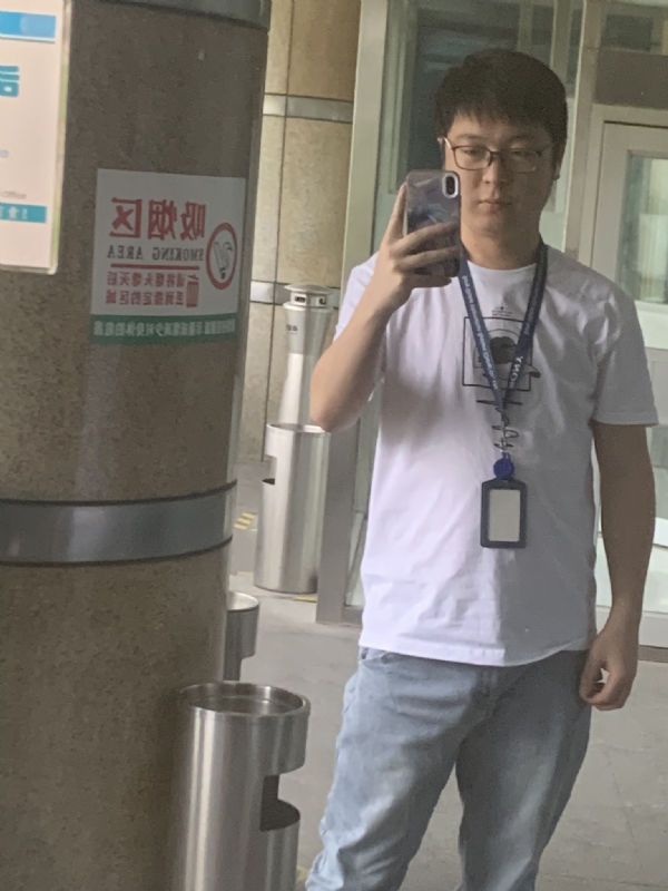 潜伏的第一张照片--孝感相亲服务中心