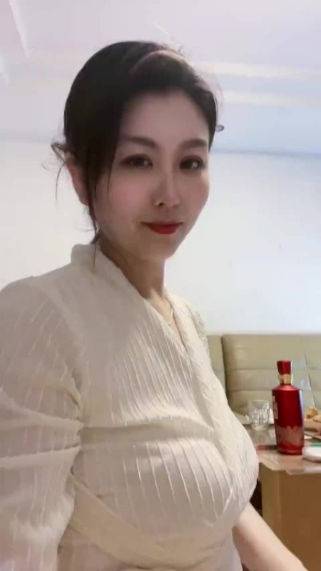 钕钕的第一张照片--孝感相亲服务中心