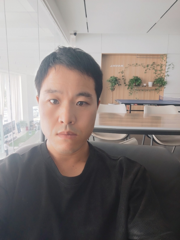 吊挂看风景的第一张照片--孝感相亲服务中心