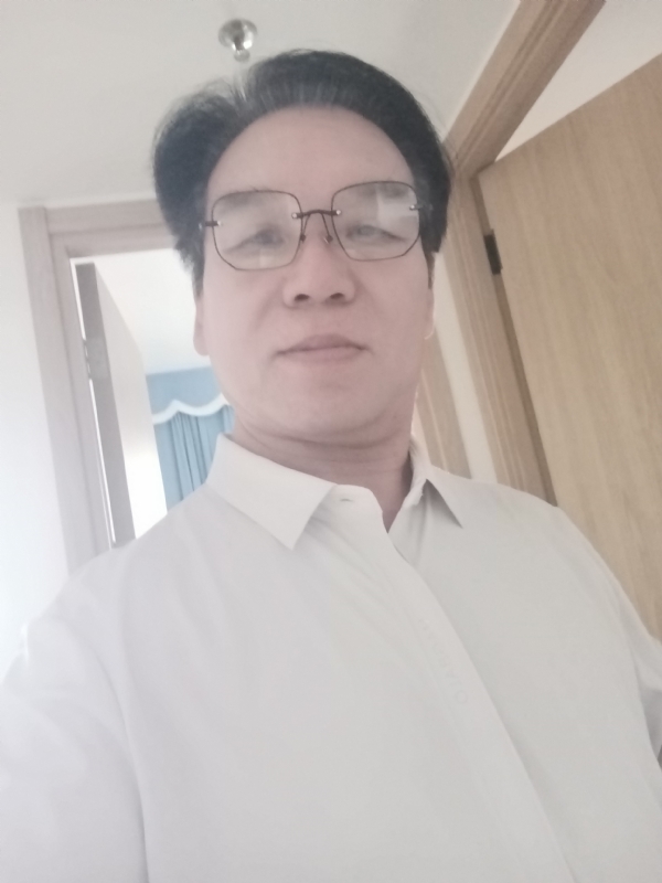 李敎授的第四张照片--孝感相亲服务中心