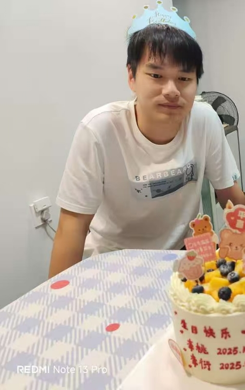 yan的第一张照片--孝感相亲服务中心