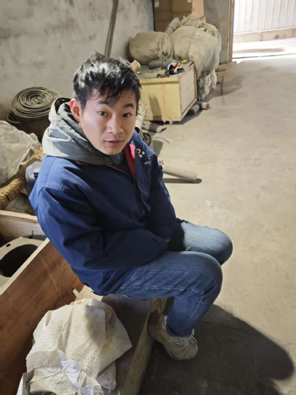 热爱生活的闫某的第一张照片--孝感相亲服务中心