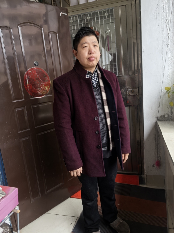 卢显澳的第一张照片--孝感相亲服务中心