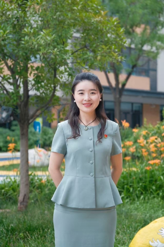 弯弯的第一张照片--孝感相亲服务中心